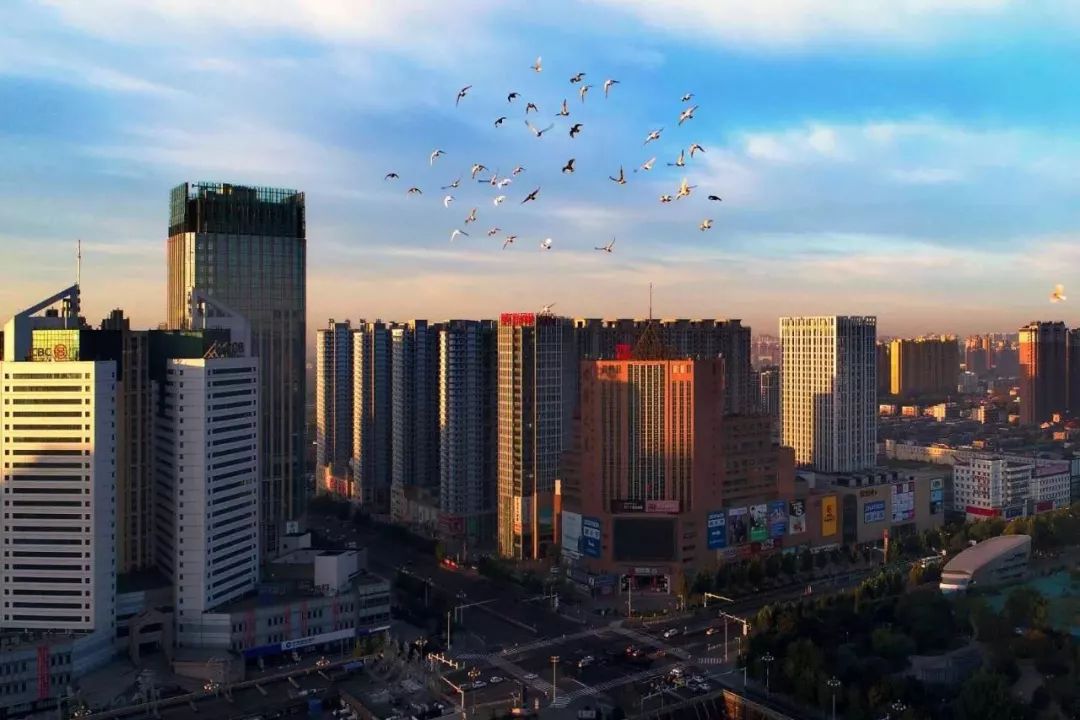 唐山，亲爱的听众朋友们，大家好！